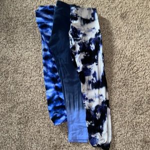 3 pairs of Calvin Klein performance leggings
